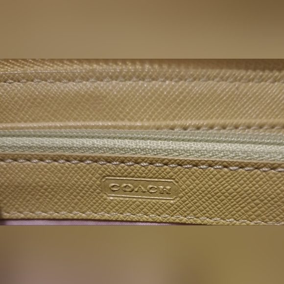 EUC Y2K Coach Neon Green Duo Accordion Zip Wallet Wristlet Clutch w/ Many Slots - Picture 11 of 11